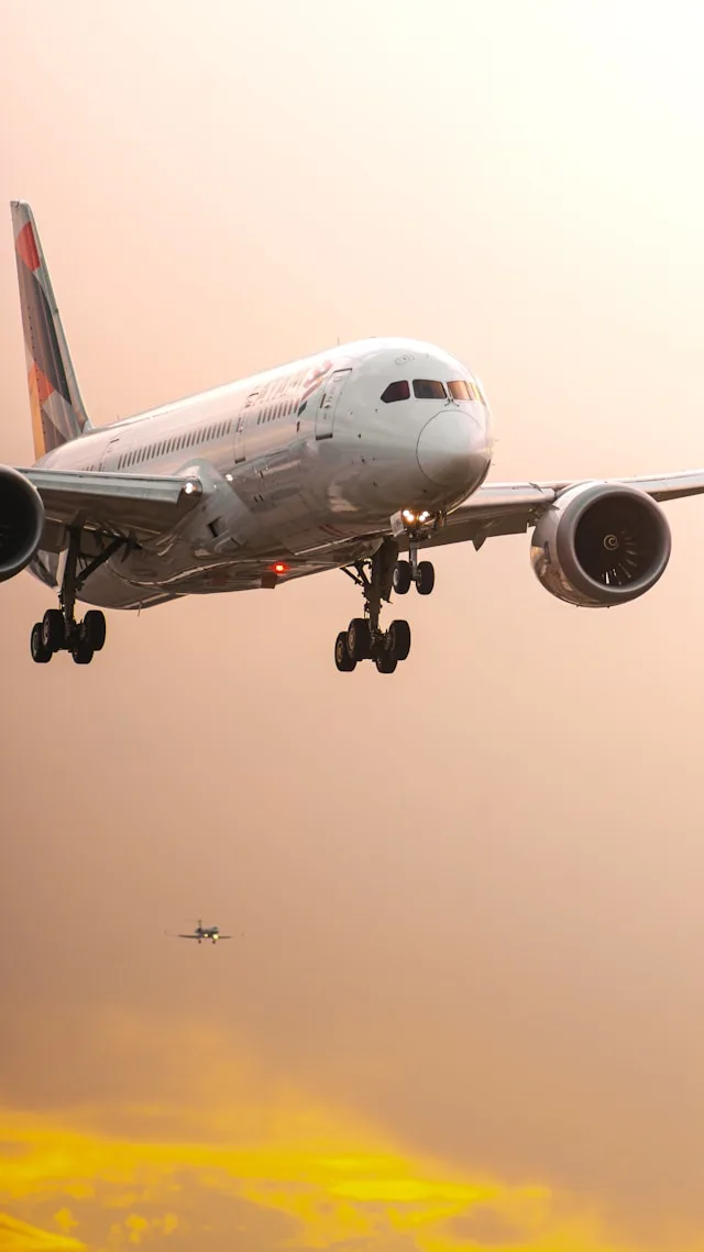 Air freight header